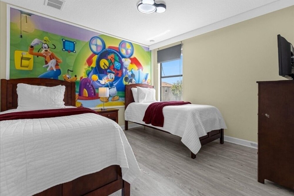 5 bedroom home Champions Gate Resort - photo 10