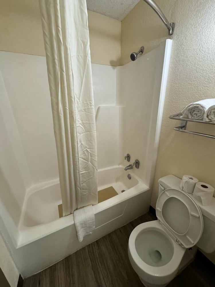 Heritage Inn Milledgeville GA - photo 15