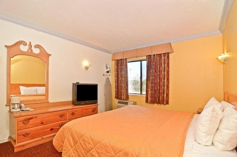 Americas Best Value Inn Stockton East Hwy 99 - photo 5