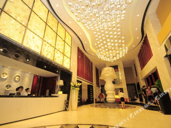 Carnival Fashion Hotel in Wuhan, People's Republic of China