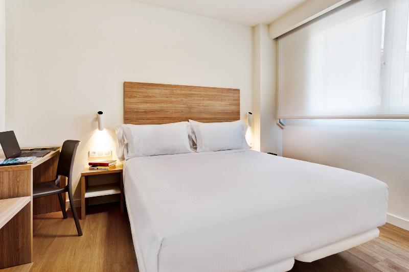 Sercotel Logrono Suites — Logrono