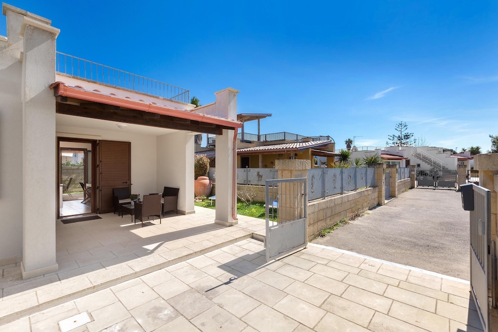 3844 Villetta Della Poesia by Barbarhouse in Melendugno, Italy