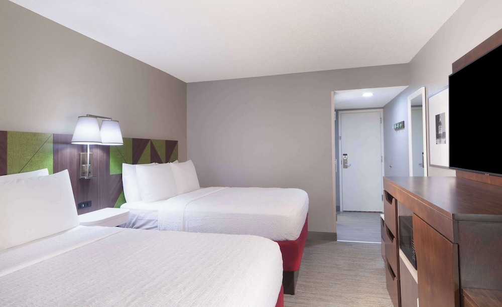 Hampton Inn Southlake - photo 9