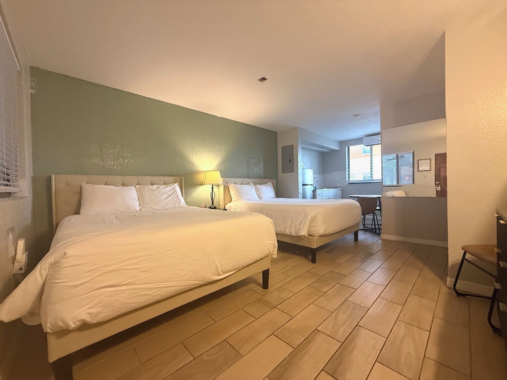 iBeach Resort - photo 30