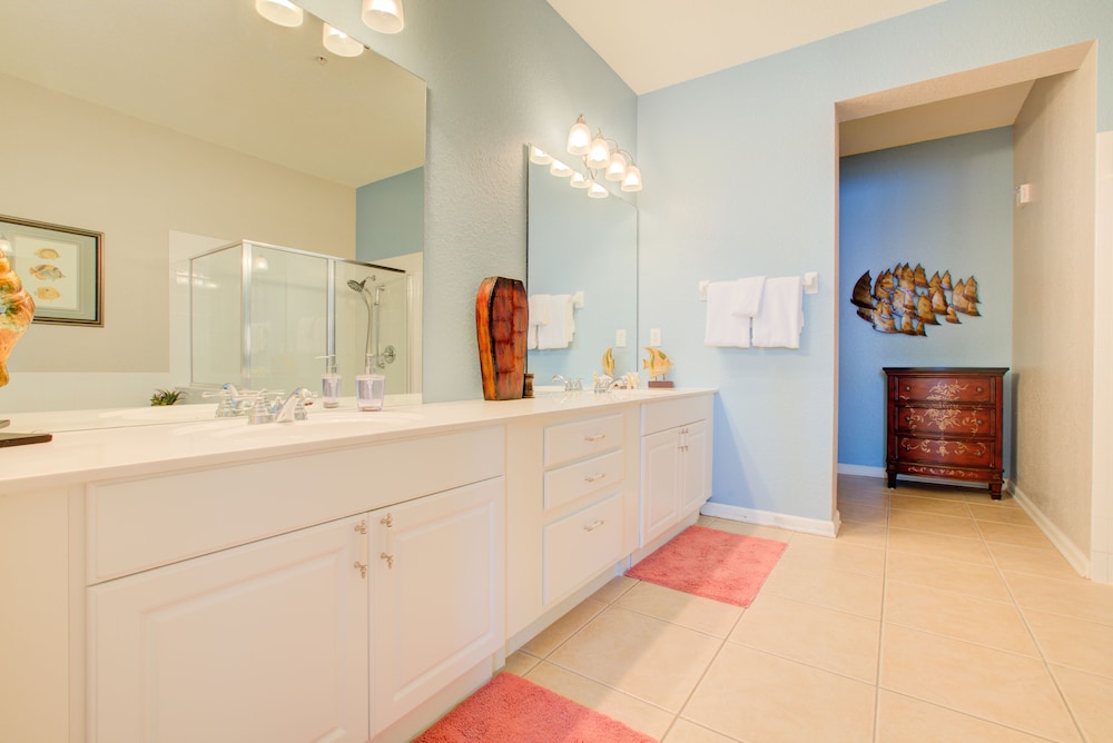 Lakefront Luxury - photo 25