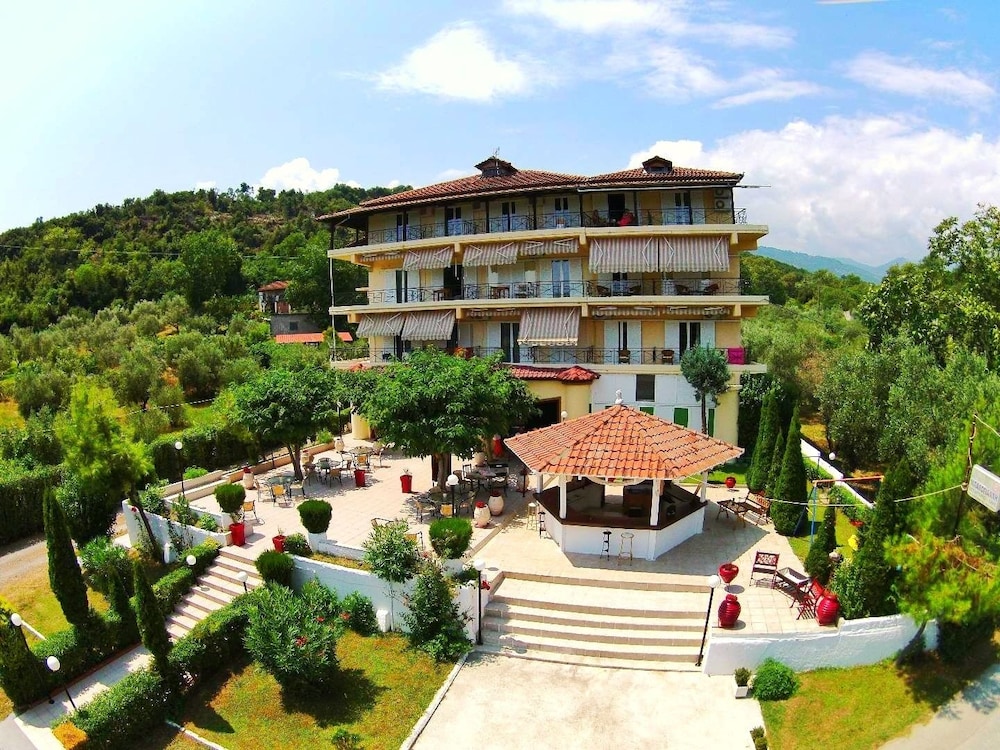 Balogiannis Hotel — hotel in Litochoro