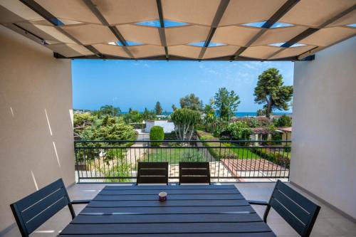 Villa Nisa Apartment Sea View — 4-Star Luxury Hotel in Siracusa, Italy