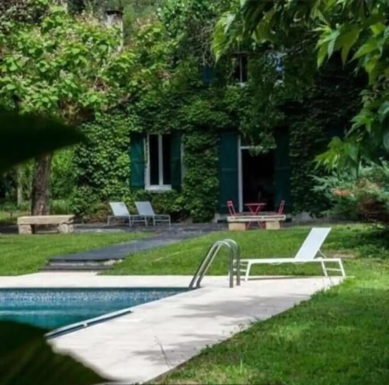 Domaine la tuilerie — hotel in Guitres