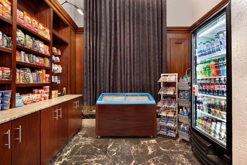 Embassy Suites by Hilton Dallas DFW Airport South - photo 28