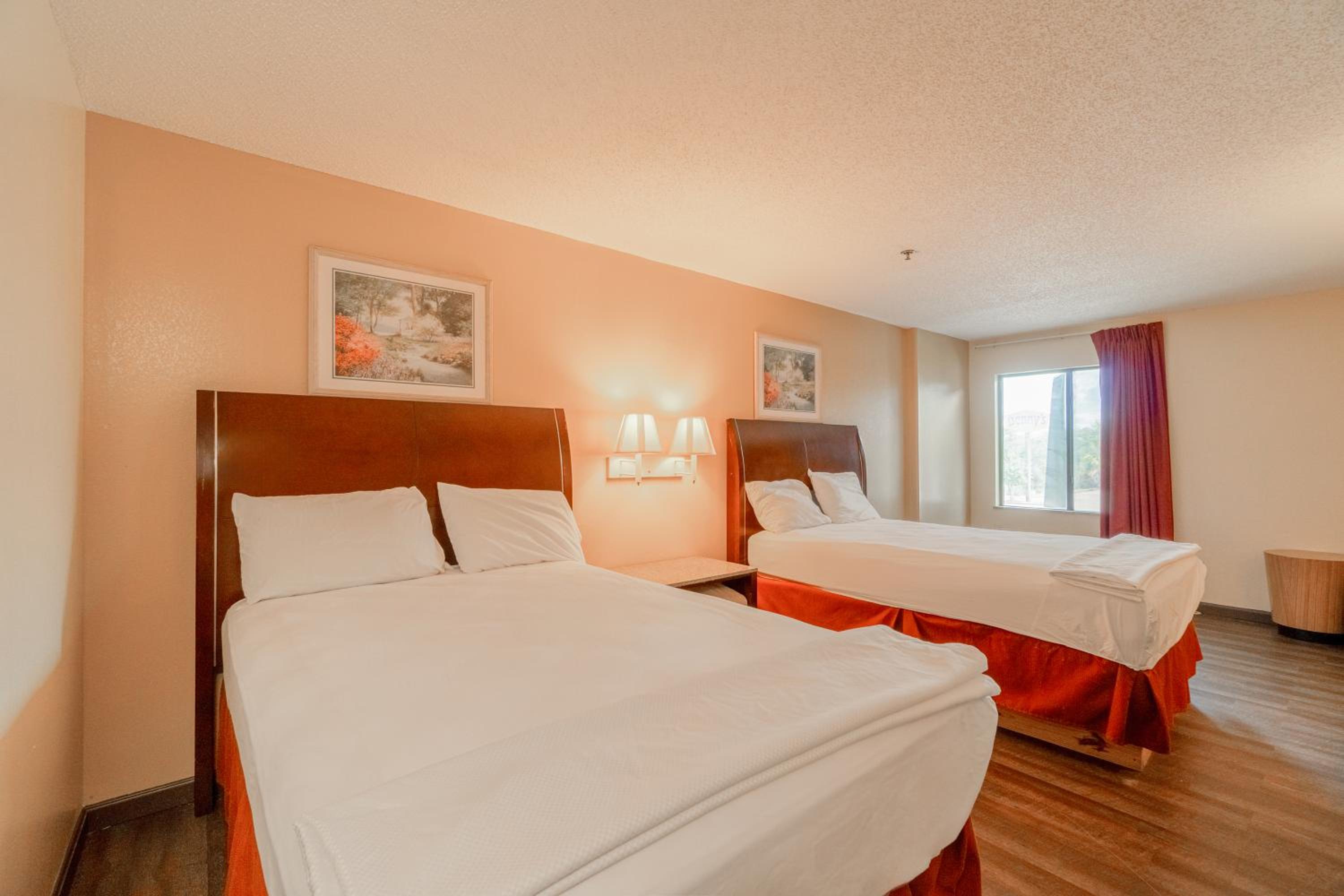 Capital O Fairway Inn Baytown La Porte TX - photo 7