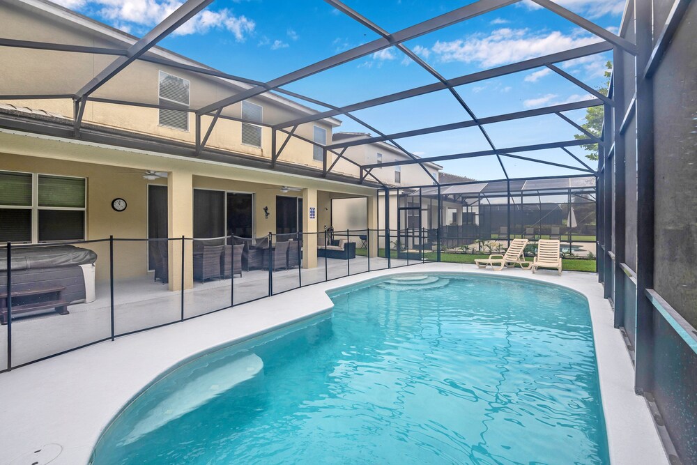 8 Bedroom 5 Bathroom Bella Vida Resort 498mb - photo 11