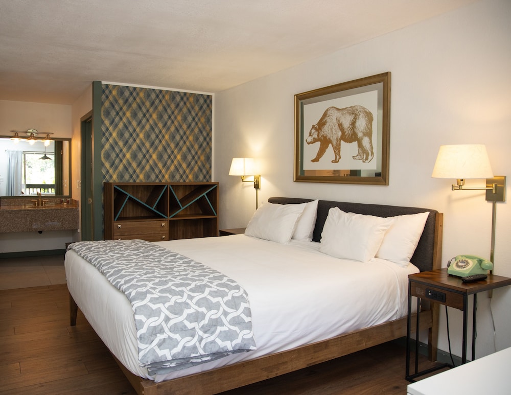 The Occidental Lodge - photo 30