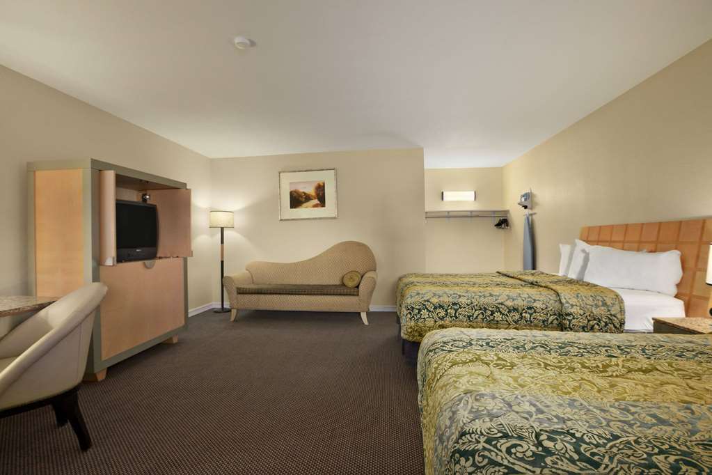 Travelodge by Wyndham Clovis - photo 6