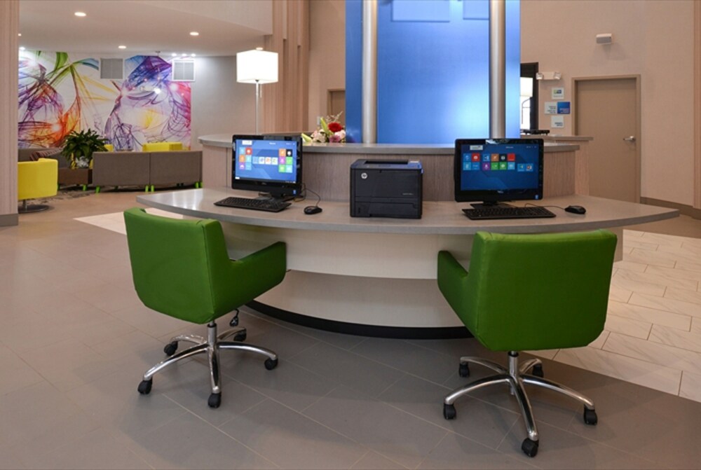Holiday Inn Express & Suites Shippensburg by IHG - photo 64