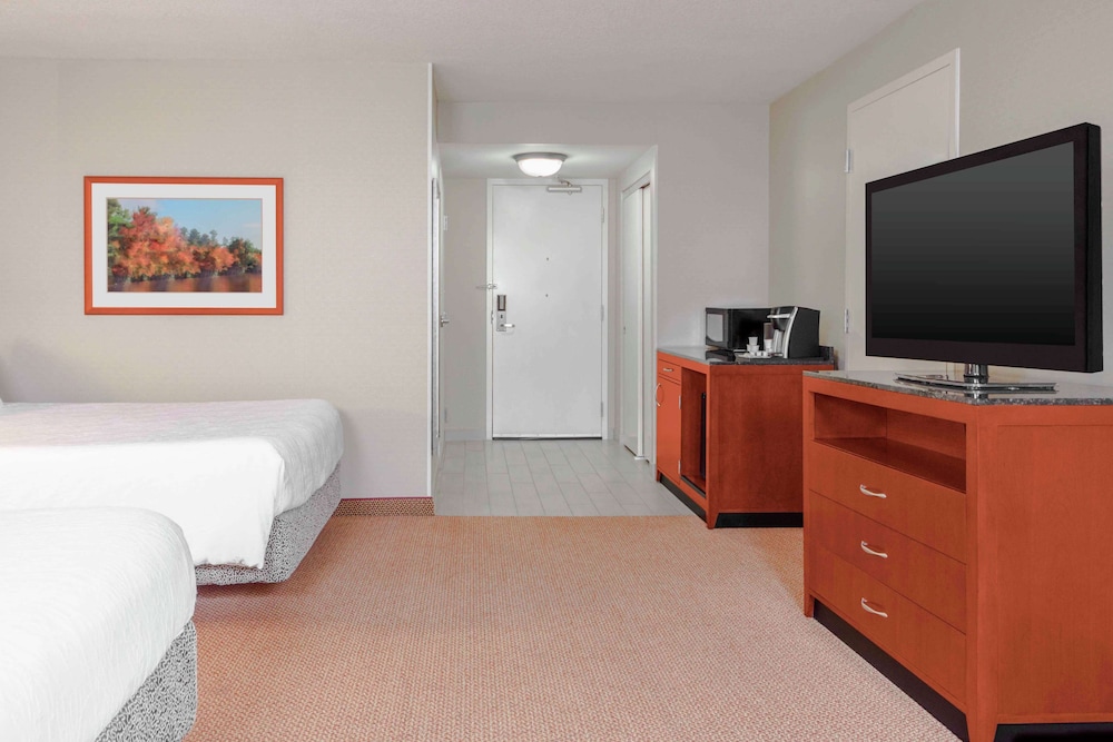 Hilton Garden Inn Independence - photo 19