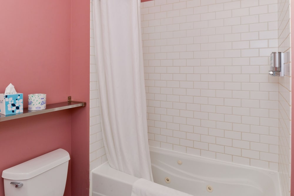 Montvale Hotel - photo 121