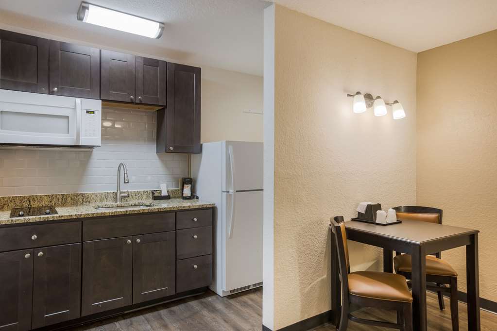Econo Lodge Vidalia - photo 26