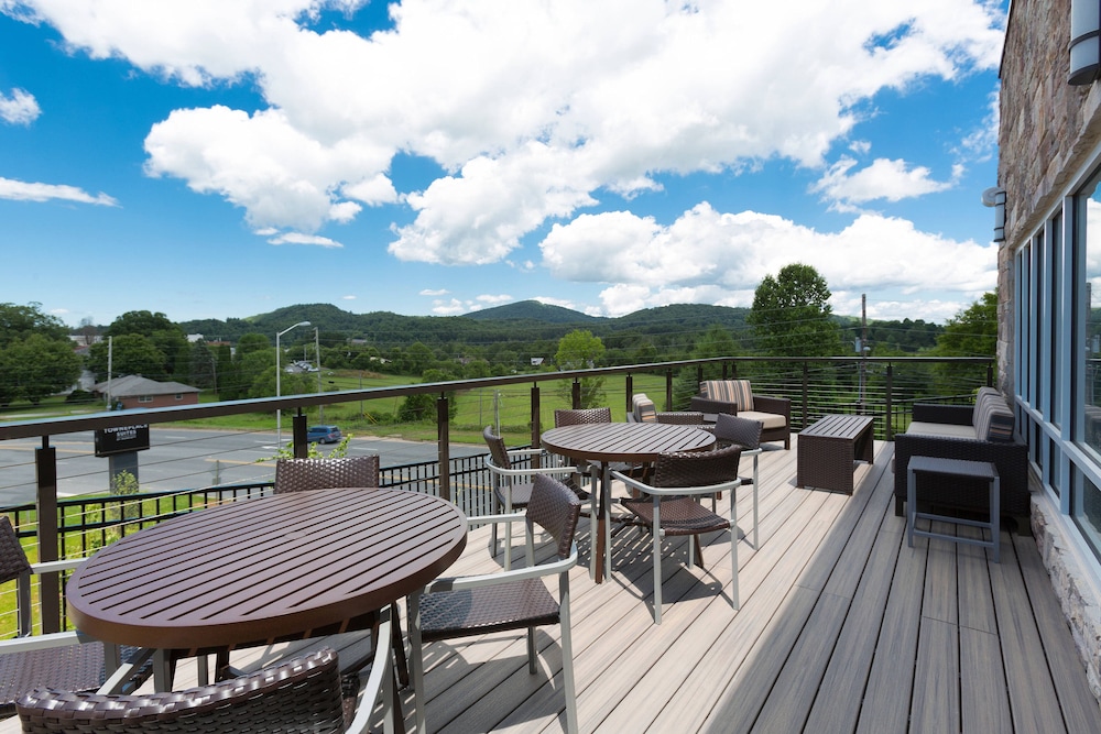 TownePlace Suites by Marriott Boone - photo 6