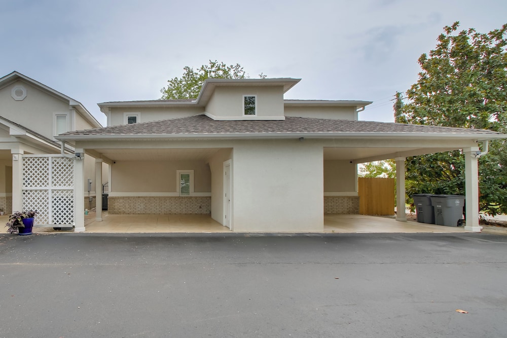 Lakefront Hot Springs Duplex w Shared Dock - photo 30