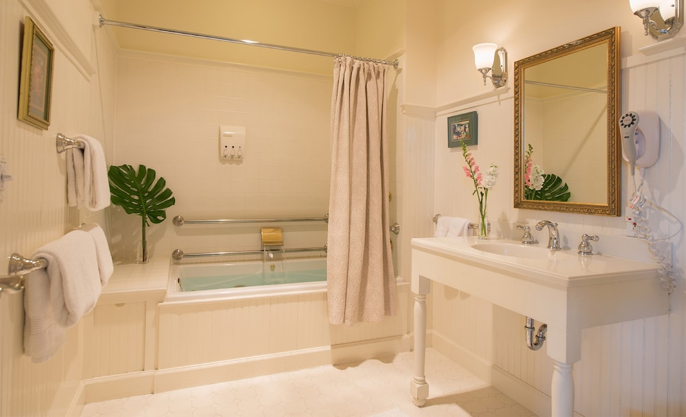 Swift House Inn - photo 86