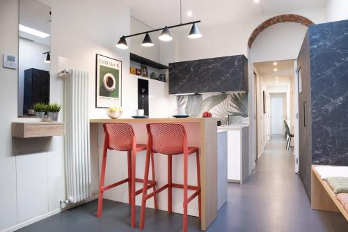 3 Bedroom Design House San Babila Tricolore M4 — 4-Star Luxury Hotel in Milan, Italy