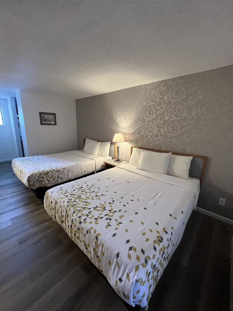 Cedarwood Inn of Ashland in Ashland, United States