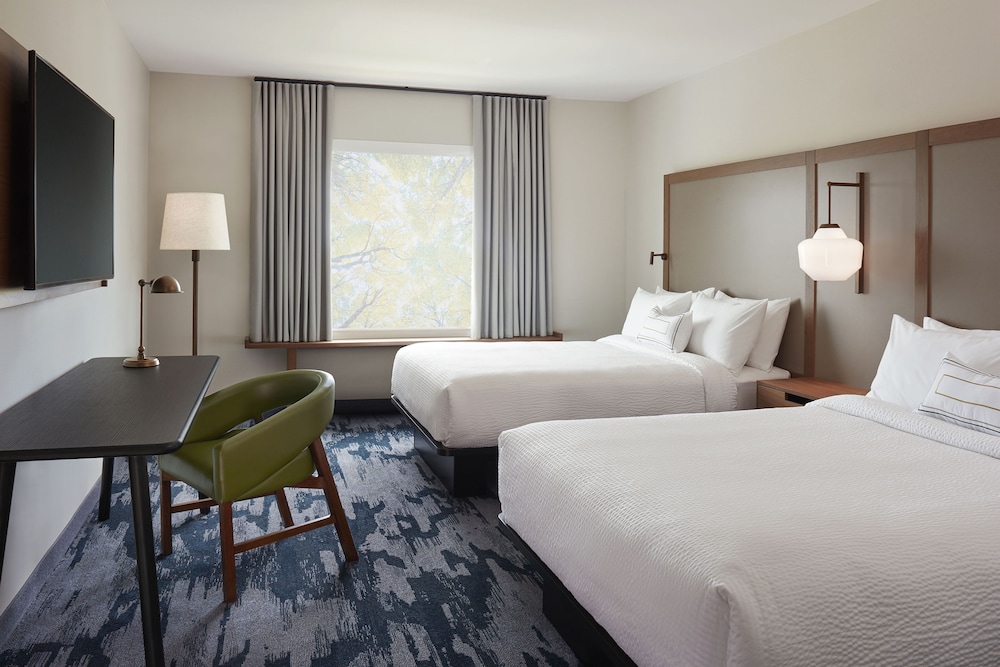 Fairfield Inn & Suites by Marriott Chicago O'Hare - photo 6