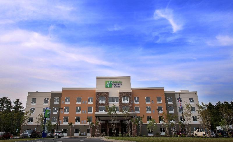 Holiday Inn Express & Suites Southport Oak Island Area by IHG - photo 4