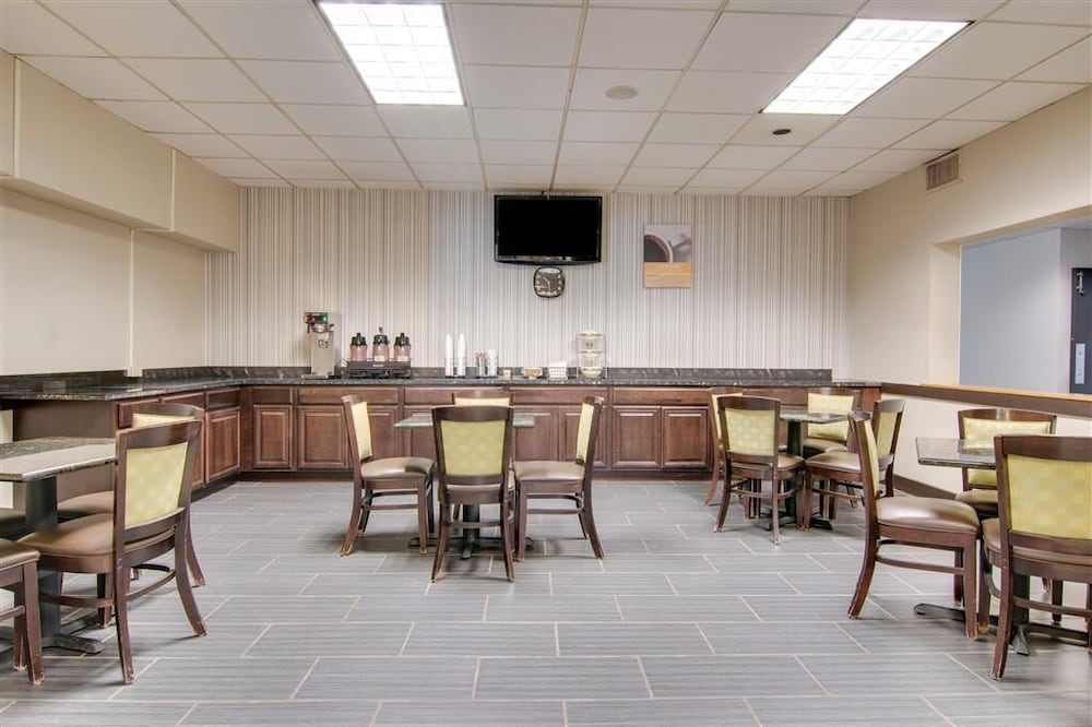 Studio 6 Suites Clarion PA - photo 22
