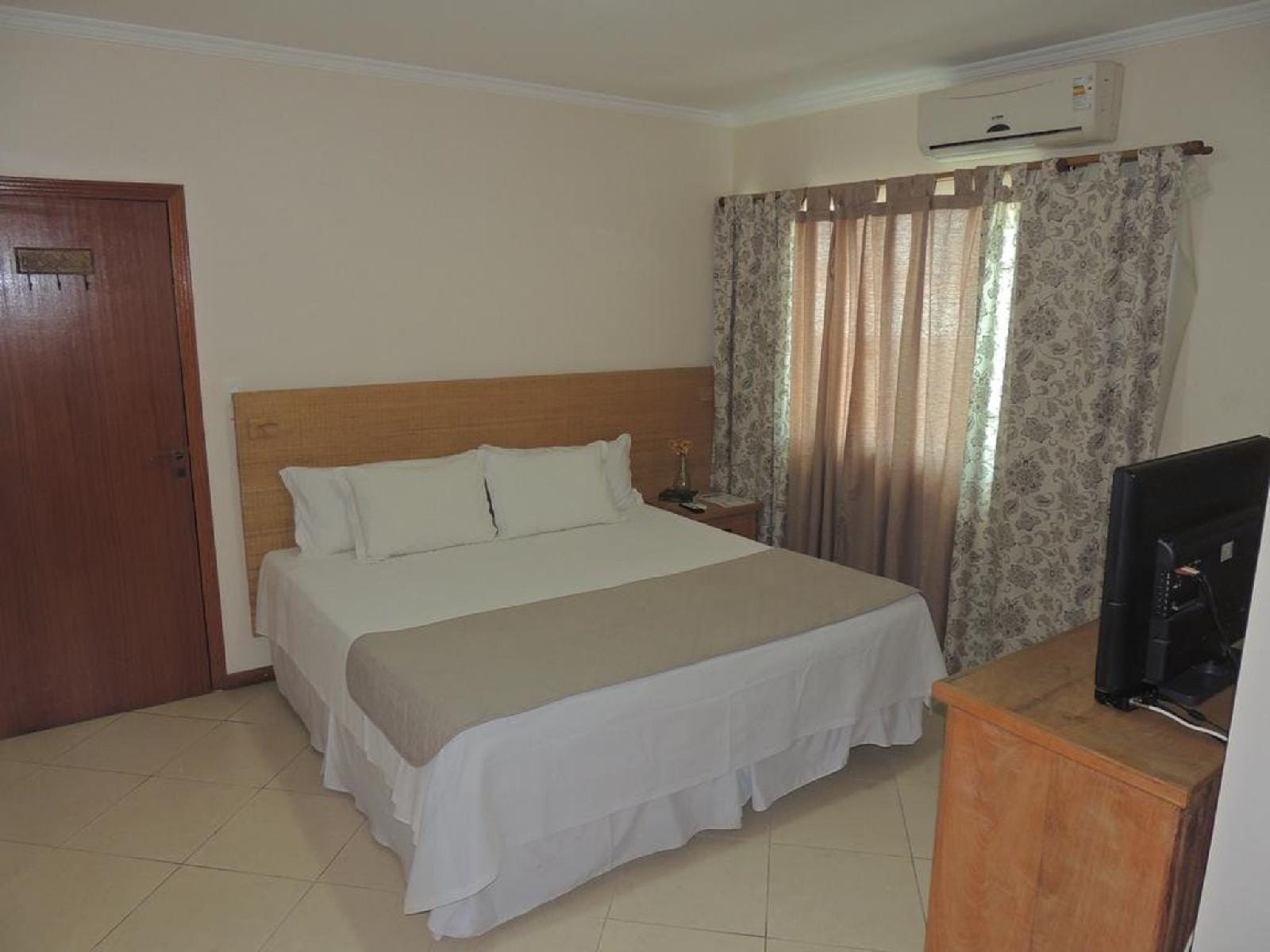 Hotel Pousada La Belle — Itaguai — photo 3