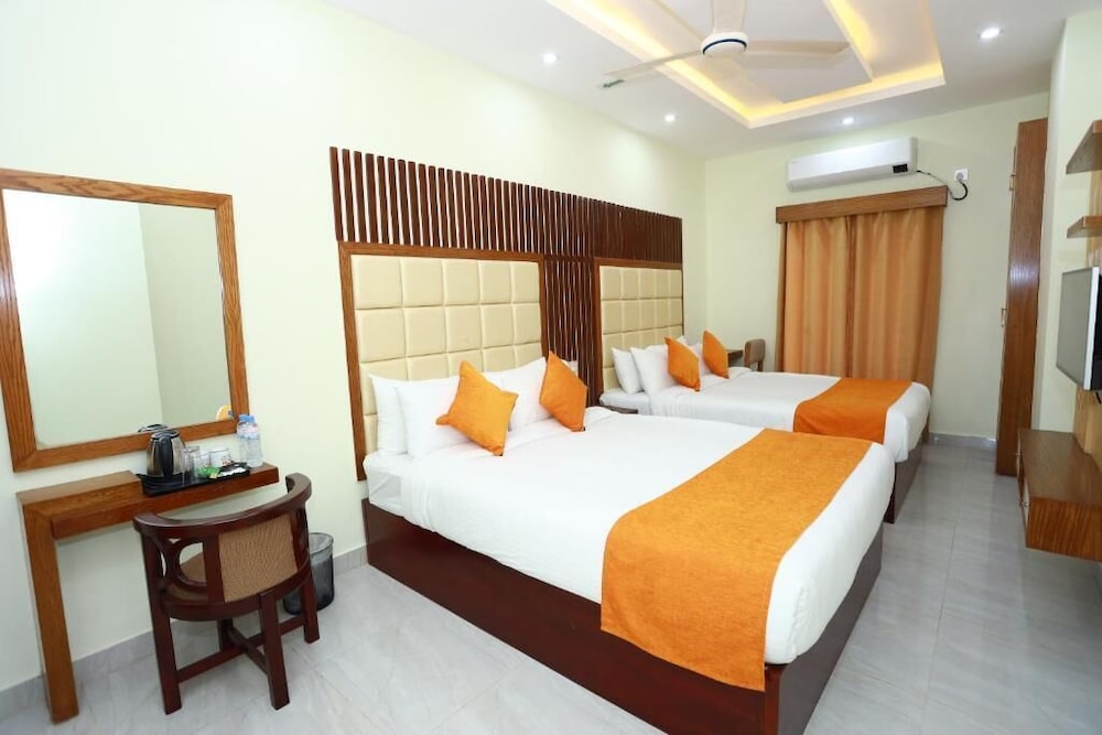 Grand Castle Hotel — hotel in Comilla