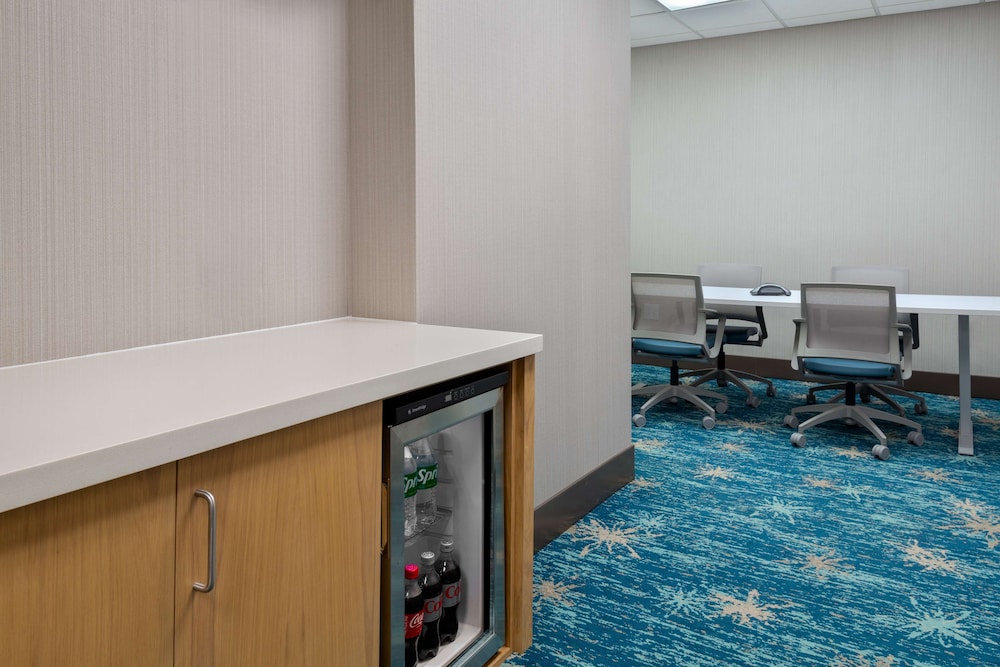 Hilton Garden Inn Charlotte Uptown - photo 33