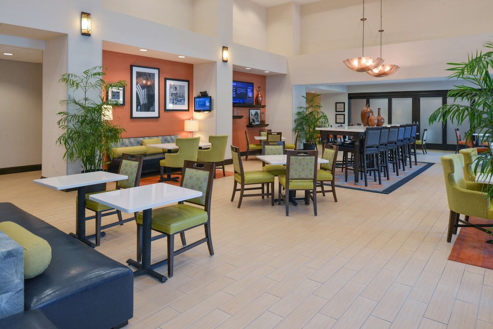 Hampton Inn & Suites Ocala - photo 3