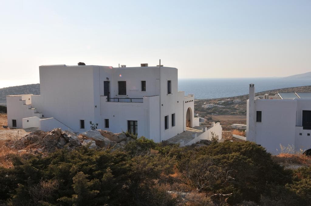 Aiolos Iraklia — hotel in Irakleia