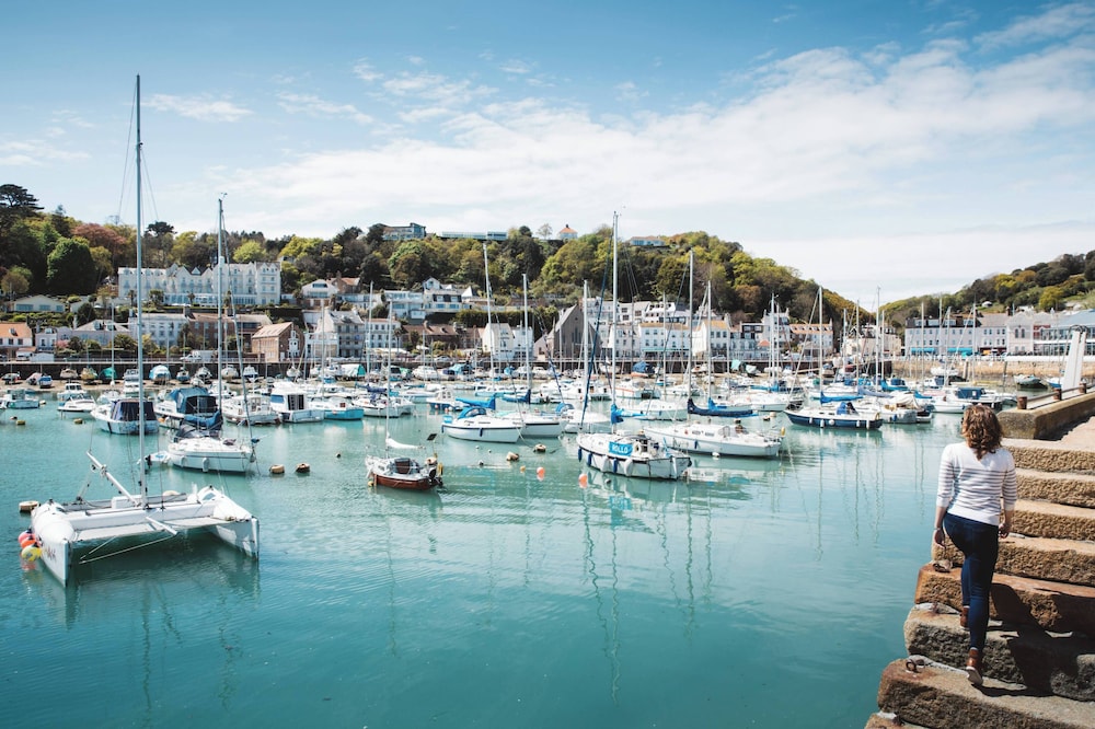 Somerville Hotel - carbon neutral hotel in Saint Helier