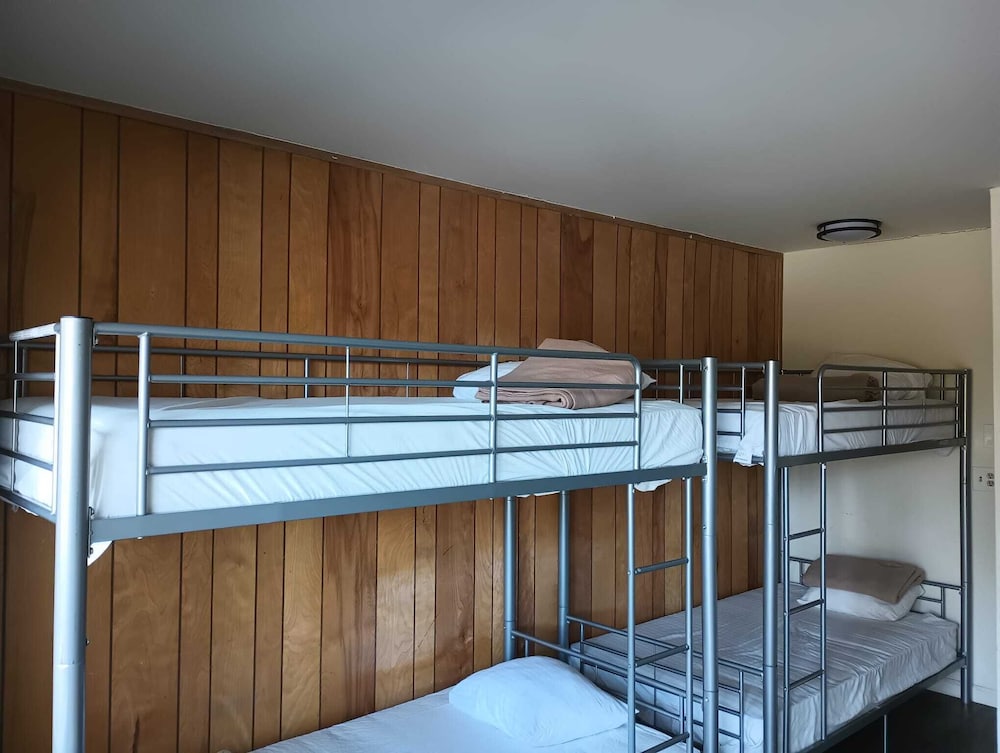 Cedar Inn & Suites - photo 25