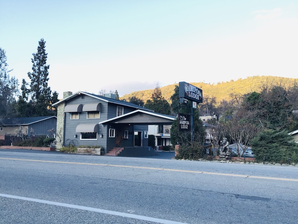Mariposa Lodge - featured photo