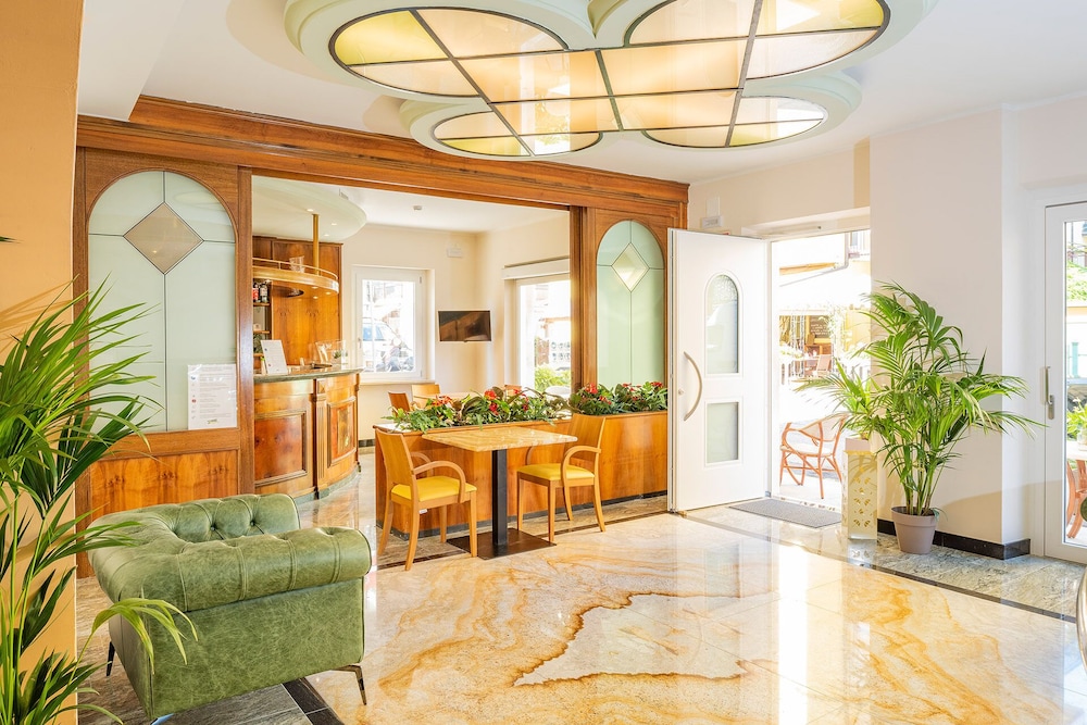 Hotel Centrale — Garda — photo 4