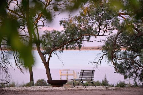 The Jetty Hut Lake Frontage Barmera Riverland