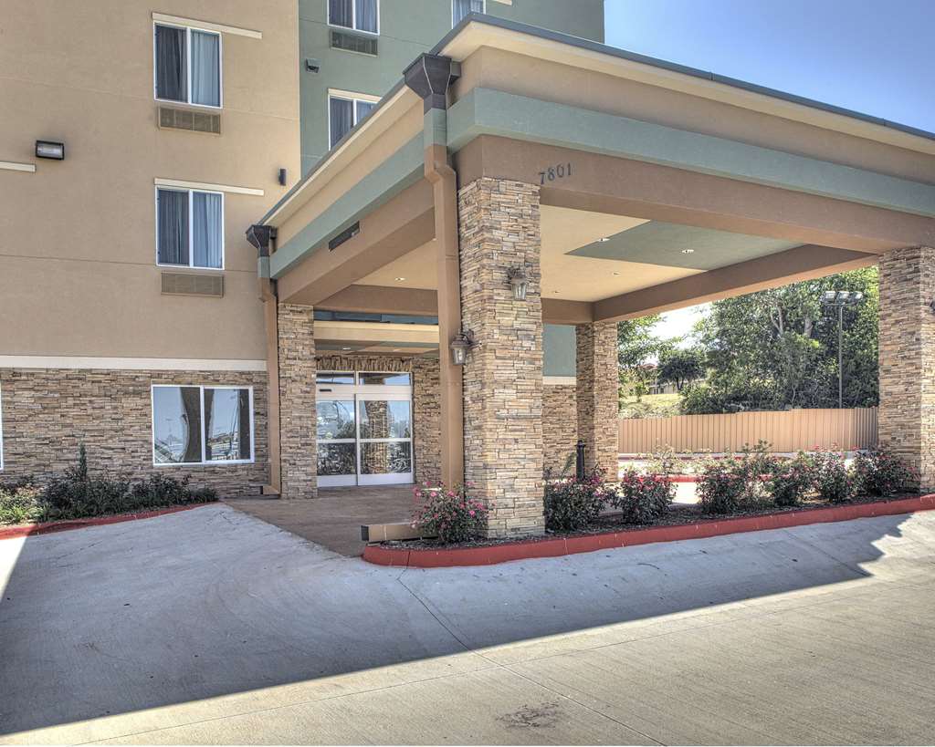 Comfort Inn & Suites Fort Worth West - photo 3