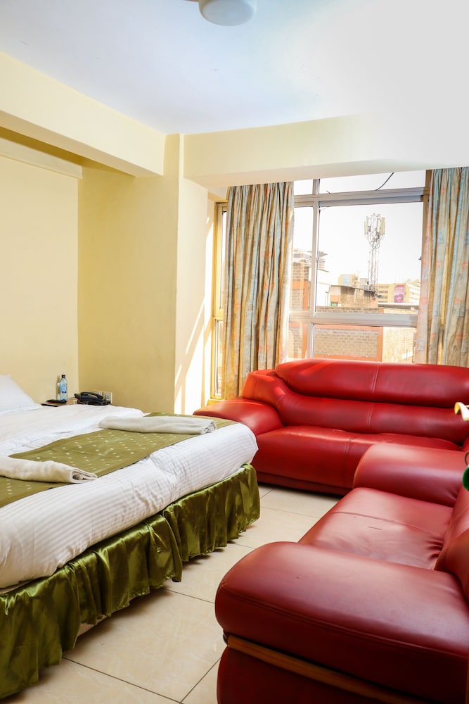 Nelis Park Hotel - last minute hotel in Nairobi