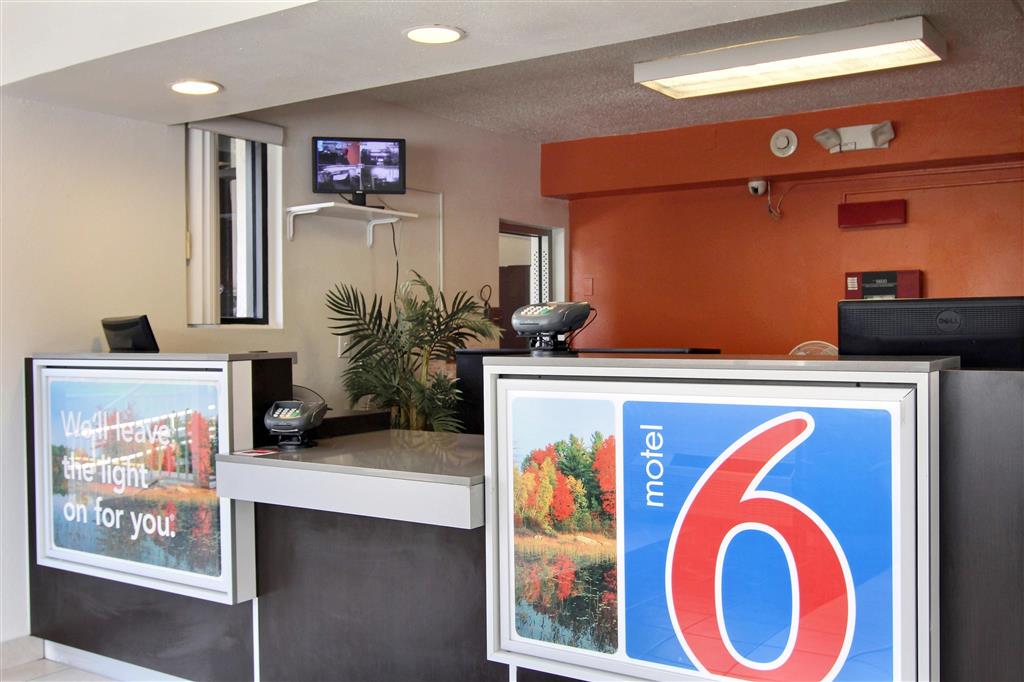 Motel 6 Middleburg Heights OH Cleveland - photo 25