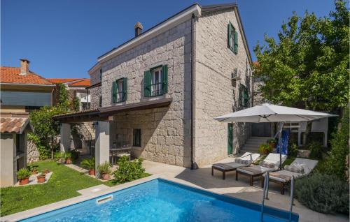 Three Bedroom Holiday Home in Imotski — 4-Star Luxury Hotel in Imotski, Croatia