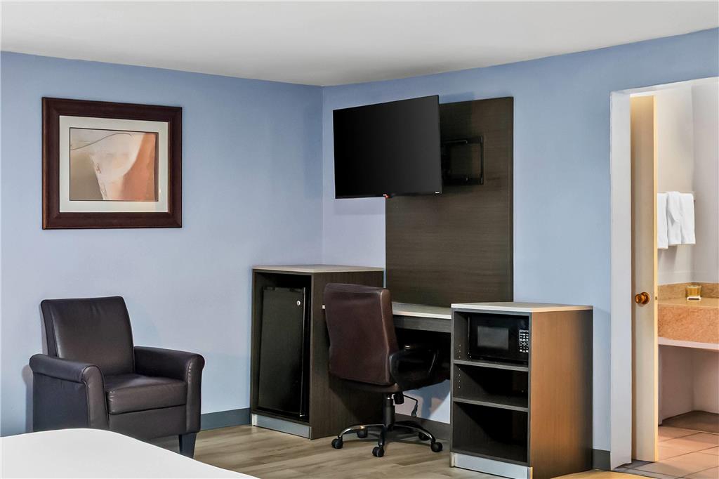 Travelodge by Wyndham Las Vegas NM - photo 18