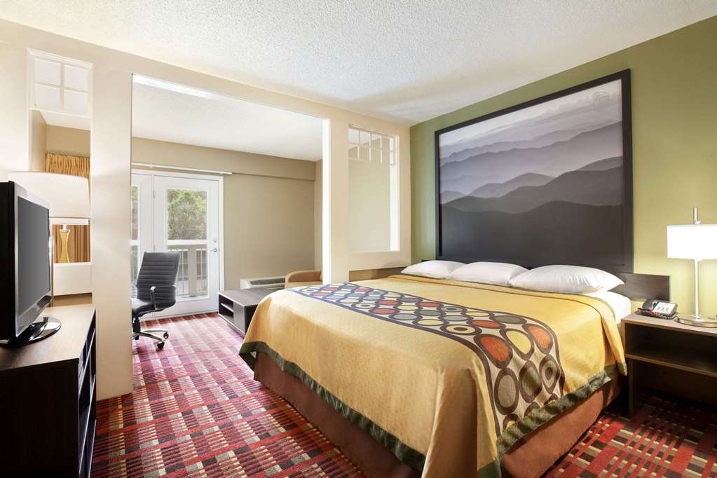 Super 8 by Wyndham Cherokee - photo 20