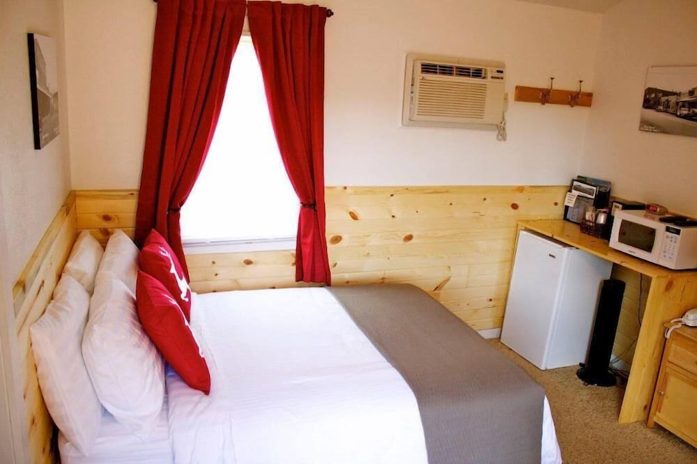 Black Elk Resort Cottages and RV Park - photo 22