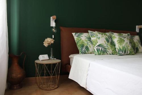 Casa Sivori sul lago di Garda con ampio giardino — 4-Star Luxury Hotel in Desenzano Del Garda, Italy