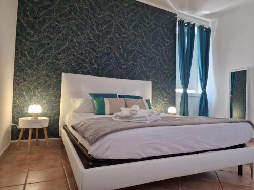 Holiday Apartment — 4-Star Luxury Hotel in Bari, Italy