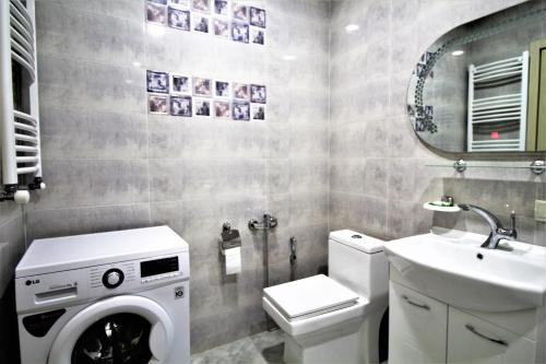 Heart of Tbilisi modern 3 bedroom apartment