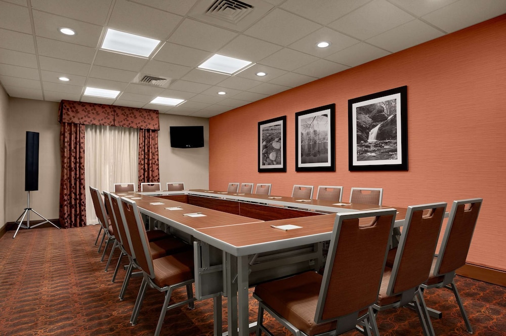 Hampton Inn Magnolia - photo 15